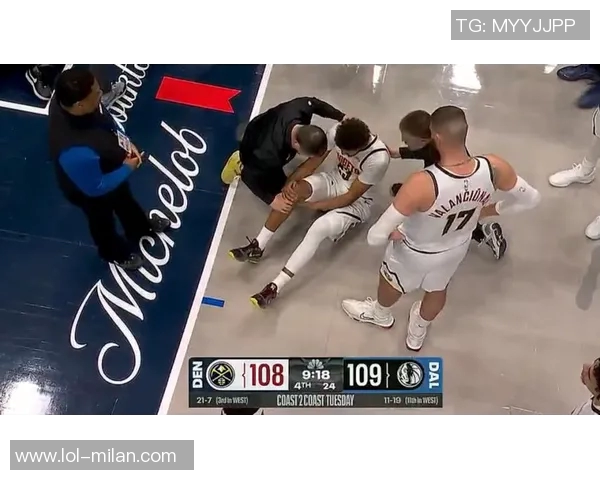 卡梅隆约翰逊膝伤严重痛苦倒地提前退场球迷心疼不已