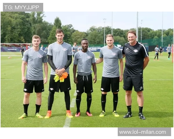 德天空报道海登海姆门将凯文穆勒租借加盟沙尔克不设买断条款 德天空报道海登海姆门将凯文穆勒租借加盟沙尔克不设买断条款